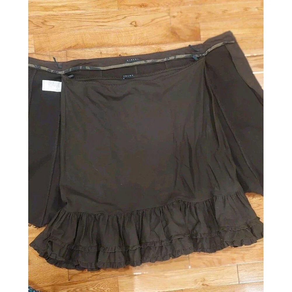 Sisley skirt buttons